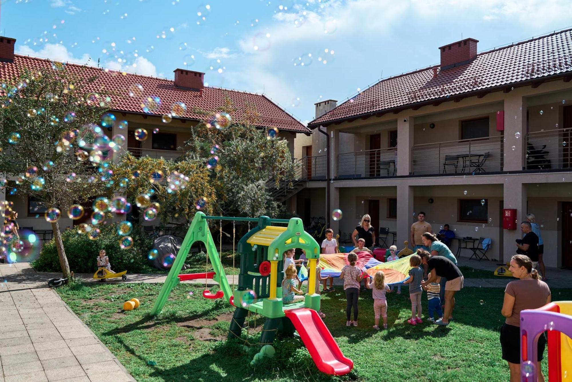 Atrium - Pokoje Studio Krynica Morska Exterior foto